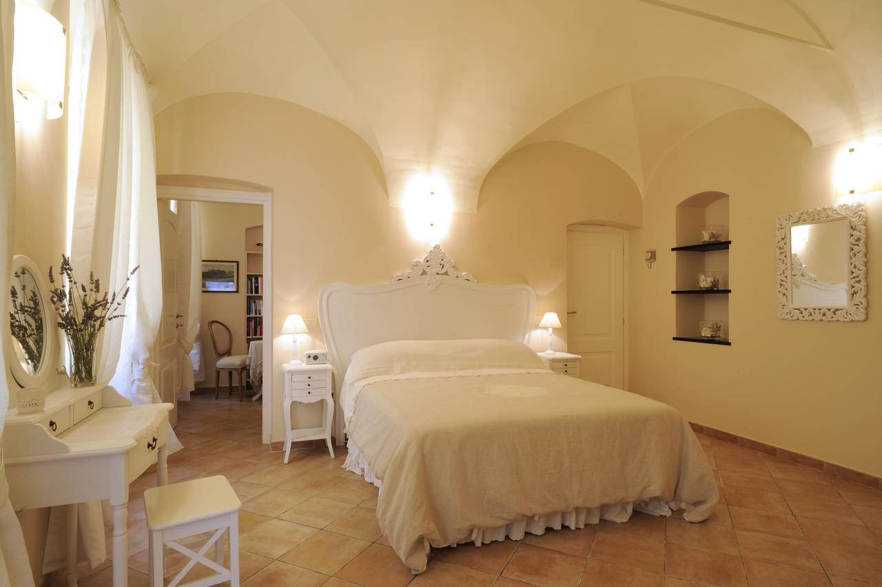 B&B Corallini Cervo Rum bild